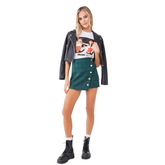 Mean Girls Holiday Graphic White Short Sleeve T-shirt SMALL - Picture 2 of 6